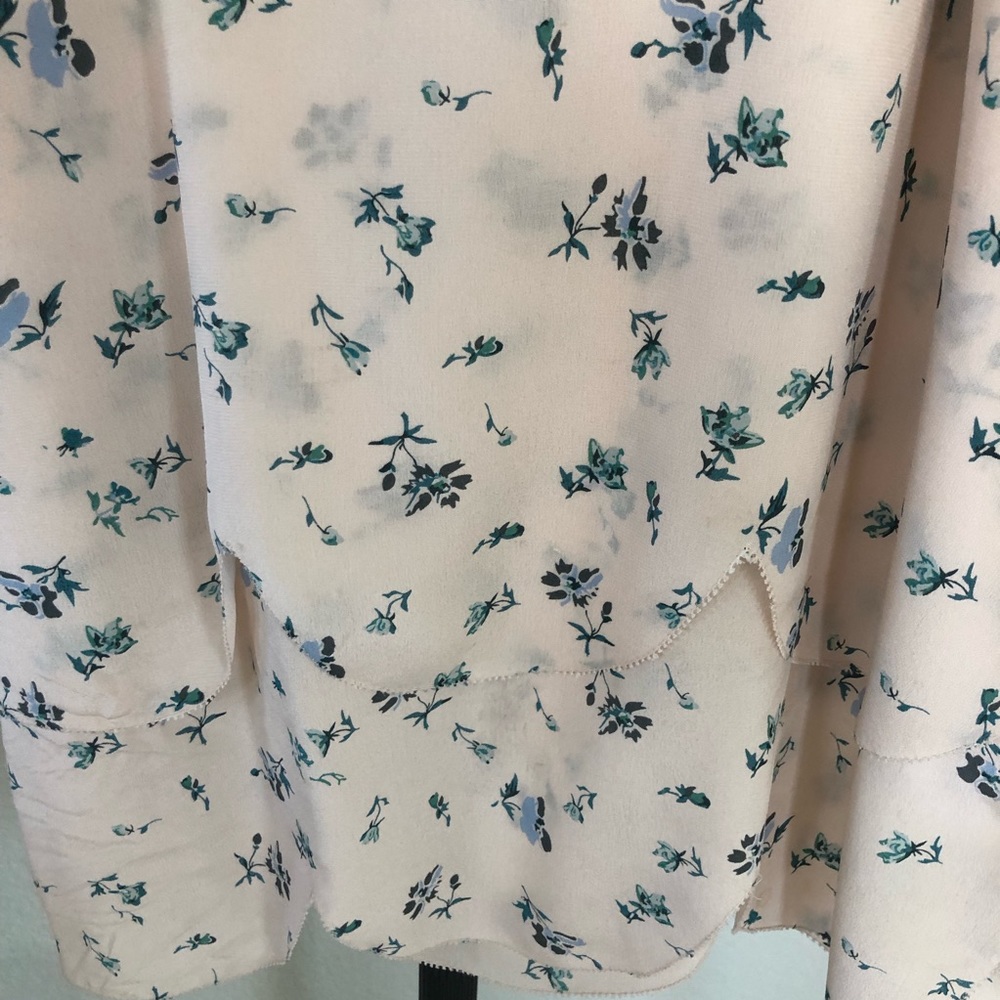 JOIE Peach Floral 100% Silk Tank Size XS EUC! - Picture 4 of 5